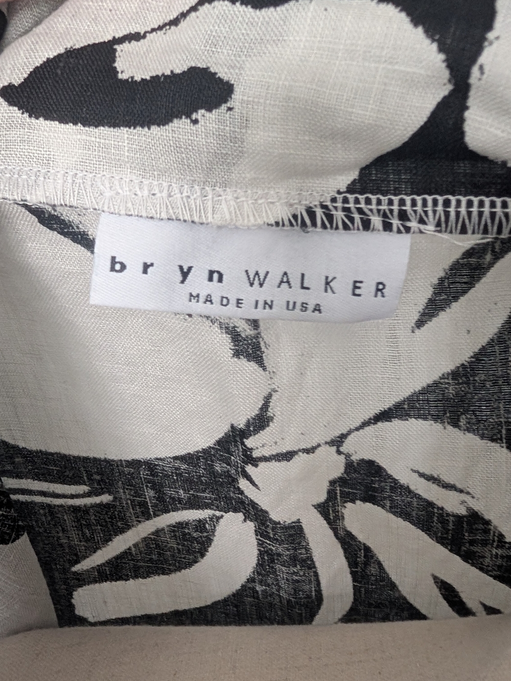 bryn Walker Black & White Floral Sleeveless Tunic - Picture 4 of 6